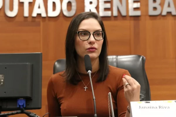 Após fala de secretária de Saúde, deputada grava vídeo e afirma que repasses feitos à Santa Casa estão atrasados