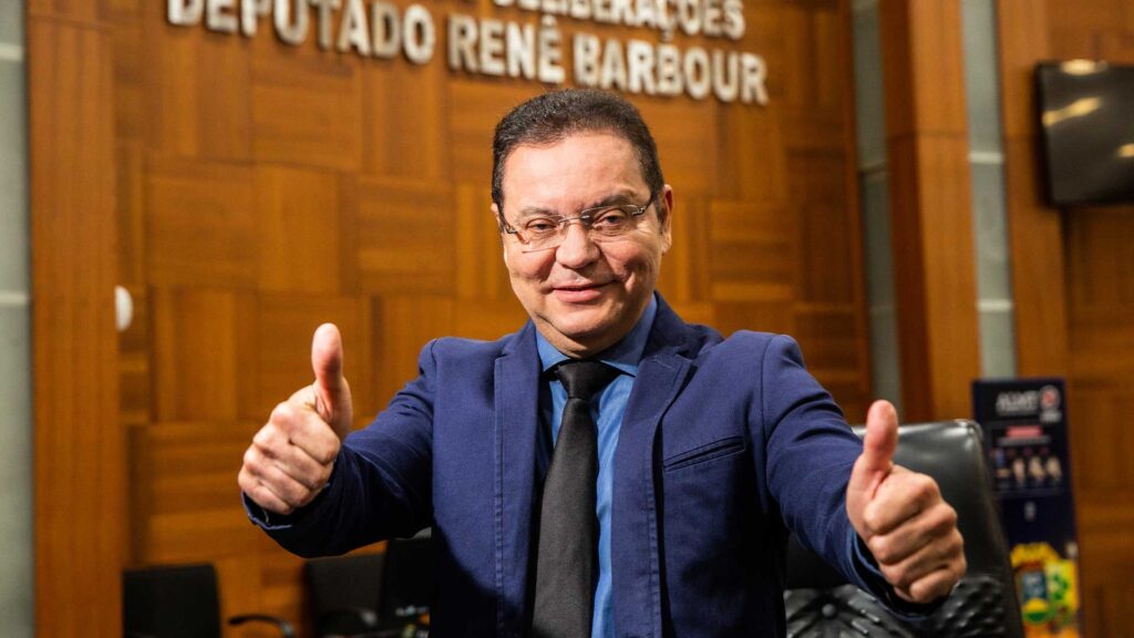 duardo Botelho (União), consolidou sua estratégia política