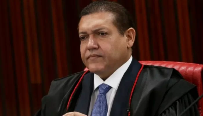 A votação serÃ¡ simbólica porque a escolha do comando do tribunal é feita por antiguidade e...