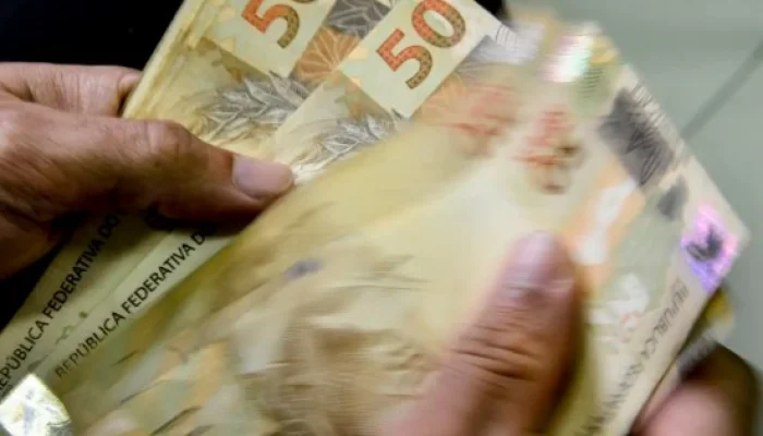 PAGAMENTOS ILÍCITOS TCE determina devolução de R$ 448 mil por pagamentos ilícitos na Saúde d...