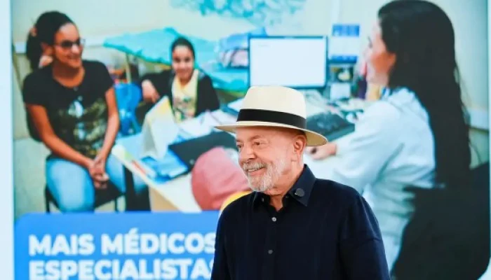 Lula responsabiliza clã Bolsonaro por ataque dos EUA ao Pix e taxação