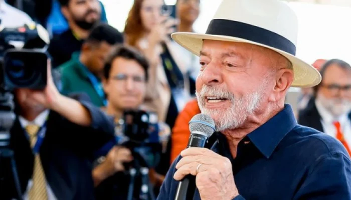 Lula libera crédito de R$ 18,5 bi para empresas afetadas por tarifaço americano