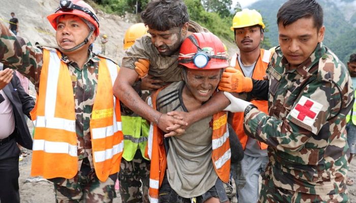 © Nepal Army/ Reuters/ Proibido reprodução